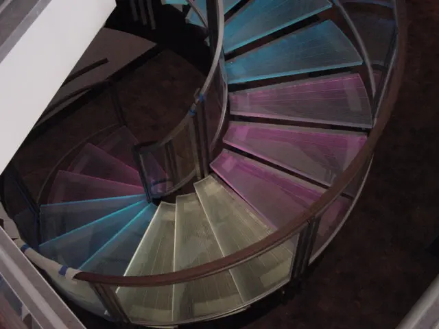 Curved Glass Stairs Railing for San Juan Capistrano